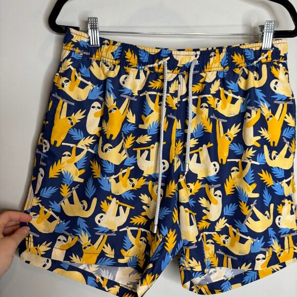 Bluemint Men’s Swim Trunks Sloth Printed - Picture 2 of 9